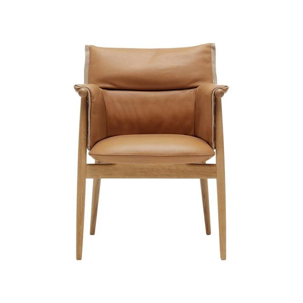 E005 Embrace Chair 3 E005 Embrace Chair