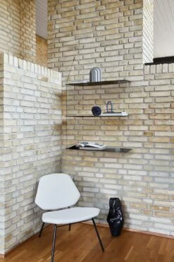 Woud Lean Lounge Chair -Chair Store LEAN LOUNGE CHAIR IVORY Woud brand 5