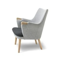CH71 Lounge Chair -Chair Store ch71 lounge chair hans wegner carl hansen 3 aec3f5ce 82ac 4767 ba43 0544200d18f8