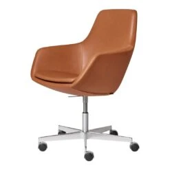 Fritz Hansen Little Giraffe Chair With 5 Star Base