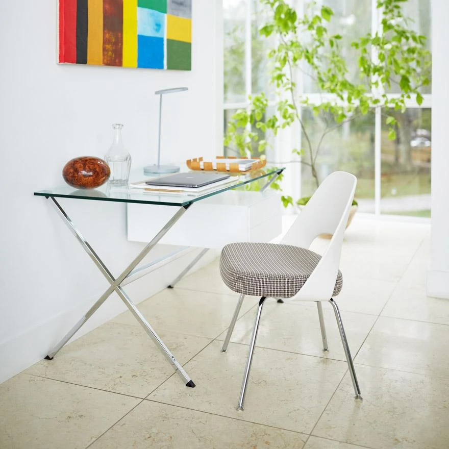 Saarinen Executive Plastic Back ChairWith Tubular Legs 7 Saarinen Executive Plastic Back ChairWith Tubular Legs - Image 5